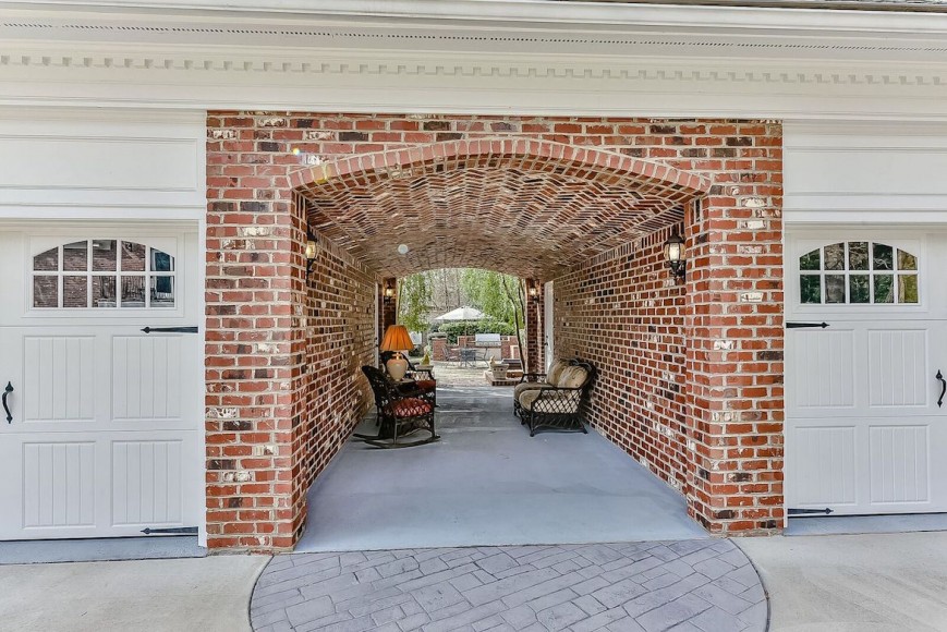 This Stately Mansion By Cottingham Chalk Hayes Boasts Regal Southern