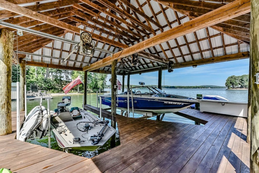 Enjoy Luxury Lake Living with this Cottingham Chalk Hayes Estate