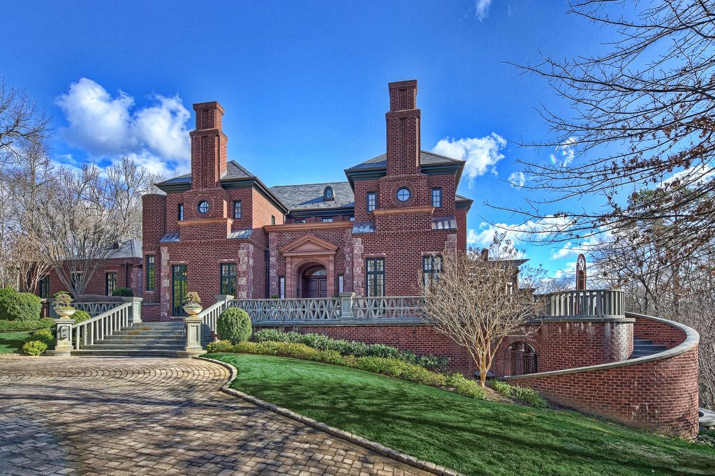 A Pellyn Wood SouthPark Manor From Tracy Davis of Ivester Jackson QC