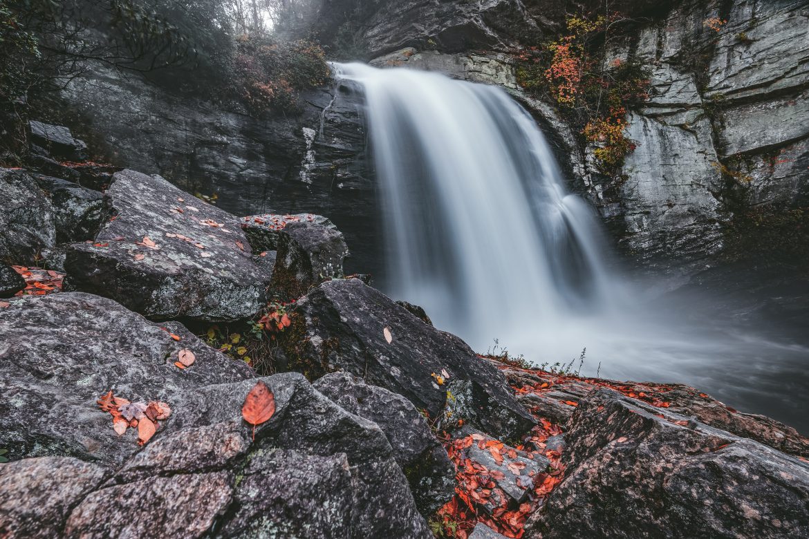 The 10 Best Waterfalls Near Cherokee NC to Visit