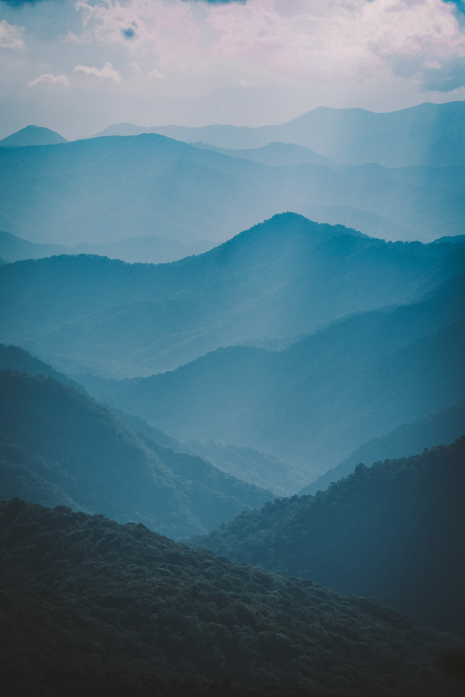 Blue Ridge layers taken by Andrew Burns - One of the best photographers in North Carolina