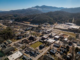 things to do in burnsville nc