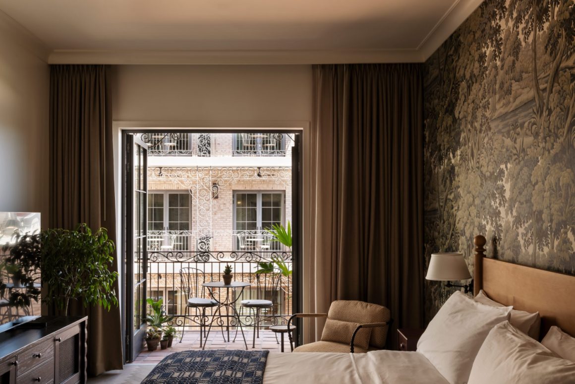 king room at the nickel charleston