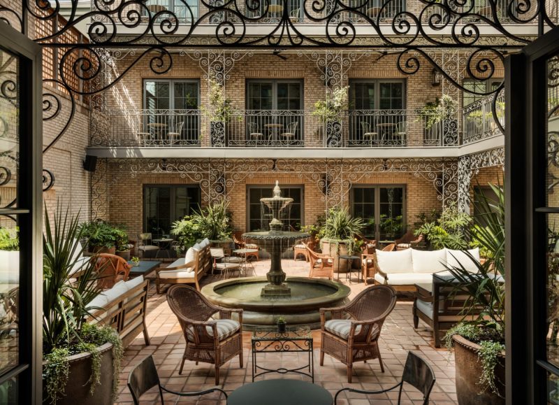 courtyard space at the nickel hotel charleston