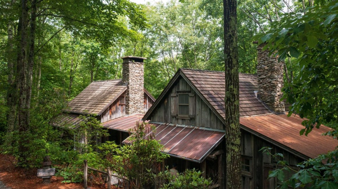 boarding house at balsam mountain preserve